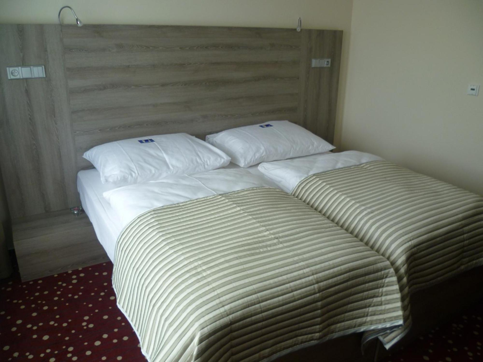 Ea Hotel Kraskov Stary Dvur Luaran gambar