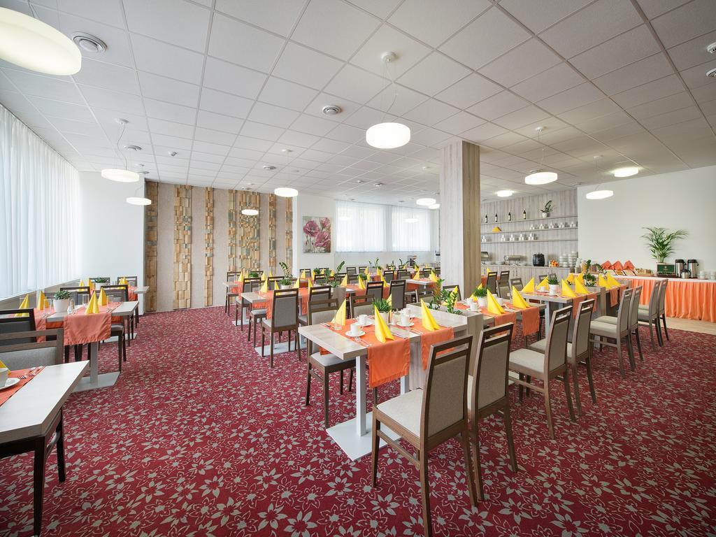 Ea Hotel Kraskov Stary Dvur Luaran gambar